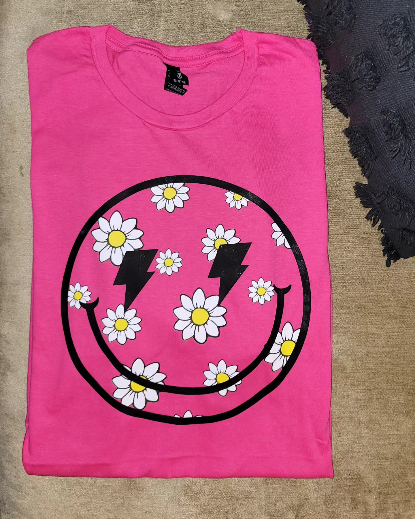 Daisy Smiley Face Tee