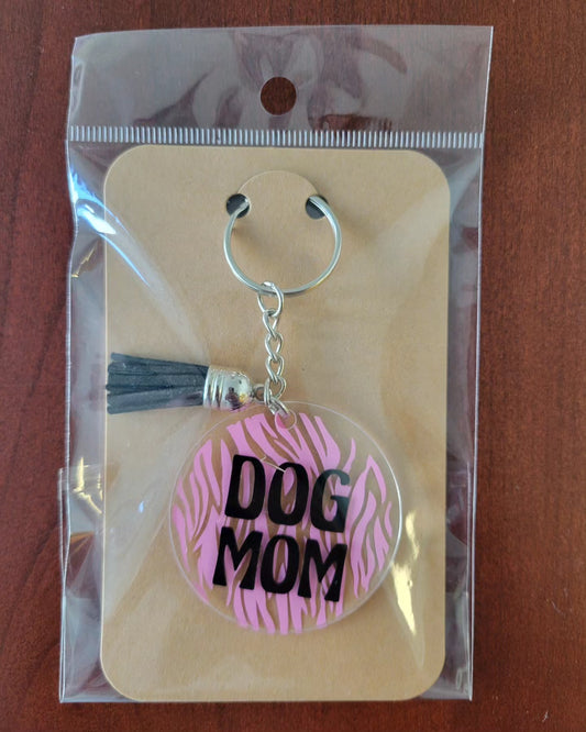 DOG MOM keychain